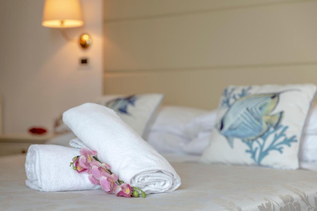 Hotel Carlton Beach Rimini Eksteriør billede