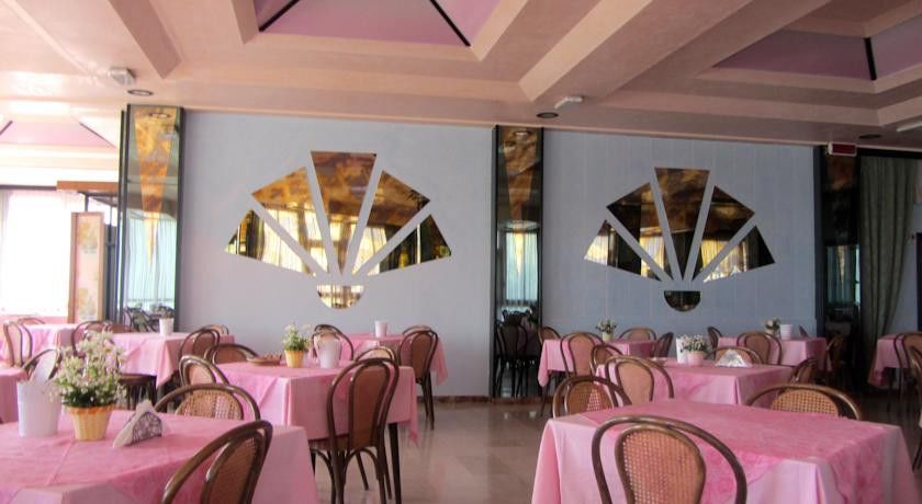 Hotel Carlton Beach Rimini Eksteriør billede