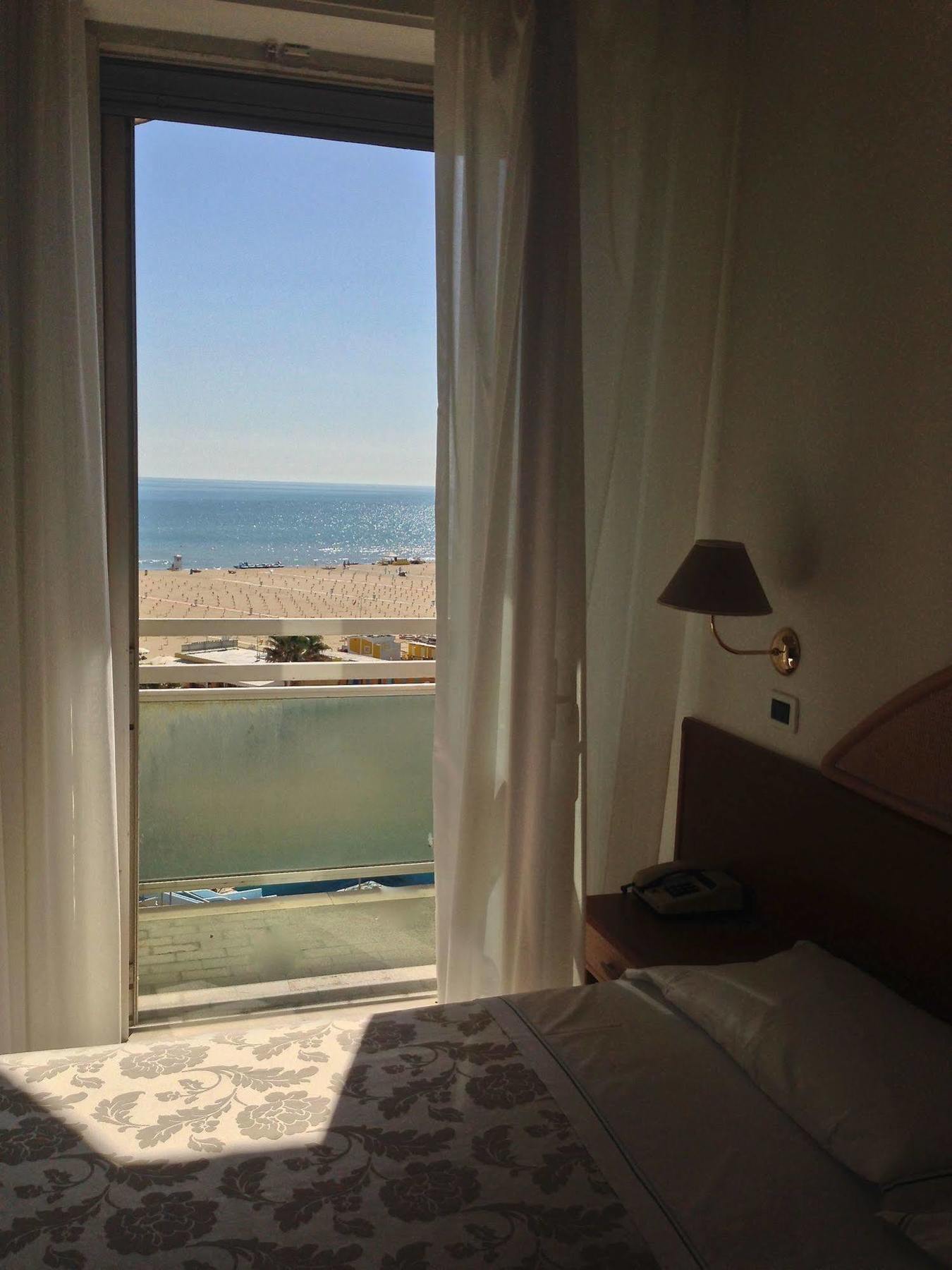 Hotel Carlton Beach Rimini Eksteriør billede